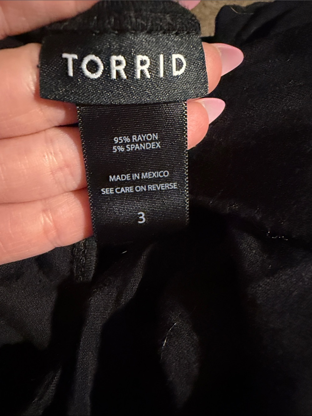 torrid Black Scoop-Neck A-Line Tunic - Picture 4 of 5